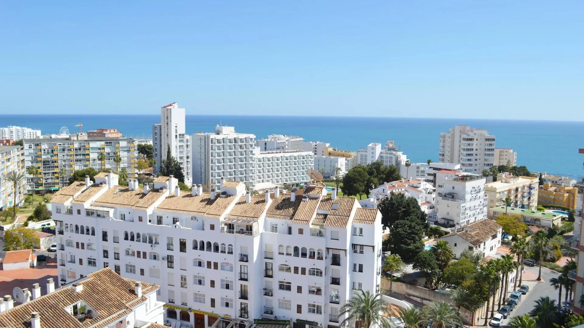 Apart With Swimming Pool Open All Year Benalmádena Appartement